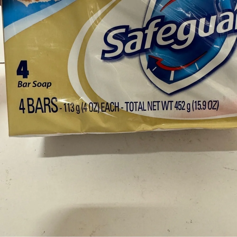 Safeguard Antibacterial Deodorant Soap Bar Eliminates 99% Bacteria Beige 4 Bars
